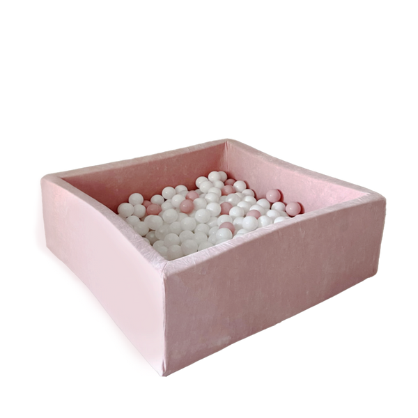 soft velvet ballenbad ballenbak vierkant lichtroze lichtpink roze pink moje ballenbadballen ballenbakballen