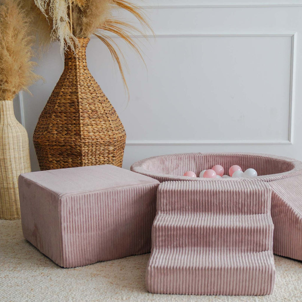 rib velvet roze pink dirty pink oud roze speelblokken zachte blokken foamblokken ballenbad ballenbak accessoires hindernissenparcours moje ballenbadballen ballenbakballen