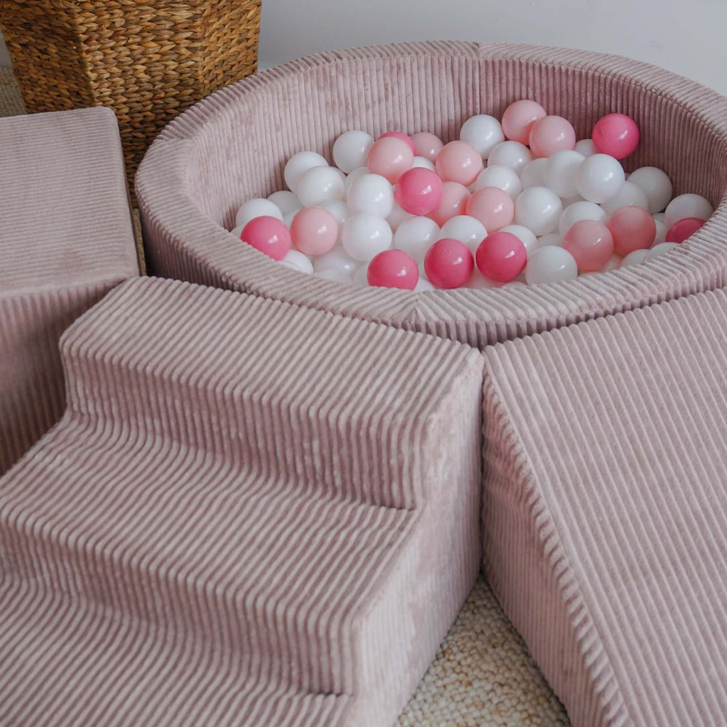 rib velvet roze pink dirty pink oud roze speelblokken zachte blokken foamblokken ballenbad ballenbak accessoires hindernissenparcours moje ballenbadballen ballenbakballen