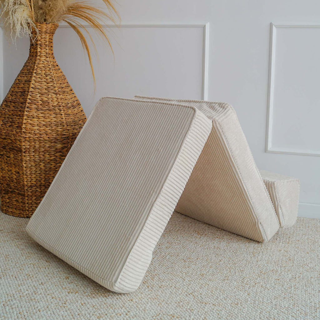 lounger slaapbank logeerbed zitbank kinderzitank rib moje cream
