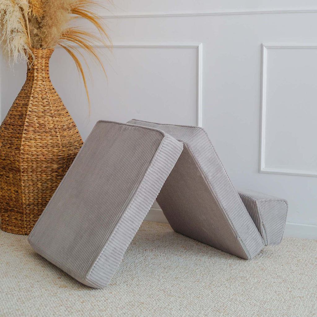 lounger slaapbank logeerbank zitbank kinderzitbank rib grijs grey moje speelbank
