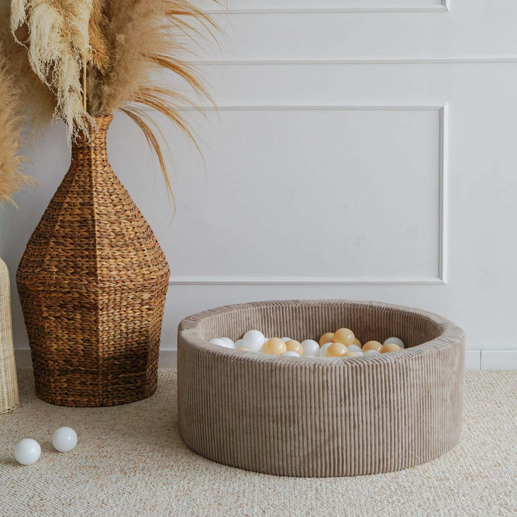 ballenbad rond ronde ballenbak moje rib dark beige bruin ballenbadballen ballenbakballen 